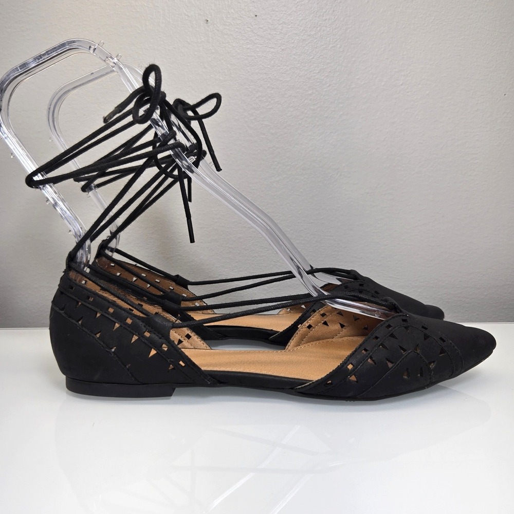 MIA Norine Lace Up Ankle Wrap Flats 7.5 Black Pointed Toe Laser Cut‎ Romantic